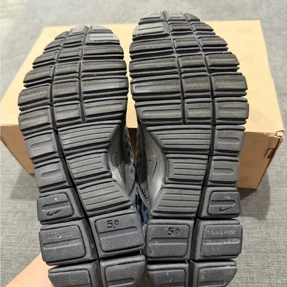 Nike Women’s leopard Free Run 5.0 - Picture 5 of 7